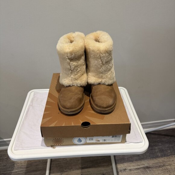 UGG AUSTRALIA BOOT - Picture 2 of 5